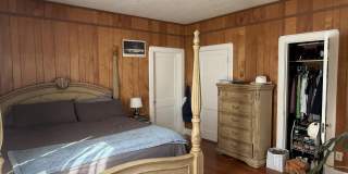 1326 W University Avenue Gallery 20