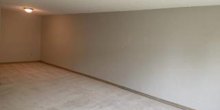 10411 Cedar Lake Road South 10411 Cedar Lake Road South Gallery 18