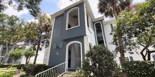 2B/2.5 Condo in Longwood - Wood floors, great views, large balcony Gallery 1