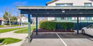Move-In Ready Condo in Quiet Community (furniture optional!) Gallery 24