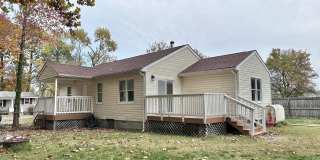 106 LEE Street Gallery 1