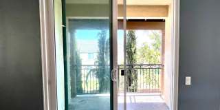 Beautiful 4 Bedroom Condominium with Attached Garage Located in Gated Community of Eastvale Beautiful 4 Bedroom Condominium with Attached Garage Located in Gated Community of Eastvale Gallery 5