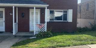 Cozy & Comfortable 2 BR, 1 Bath Townhome in North Irwin, PA Gallery 1