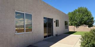 Contemporary 3 Bedroom 2 Bathroom Home Located In NW Albuquerque! Gallery 26