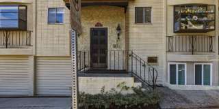 HUGE 2 bed 2 bath in Prime Santa Monica! Gallery 37