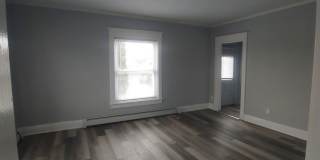 729 Montana Avenue Gallery 2