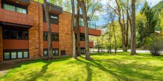 400 W Hopkins Avenue Gallery 40