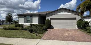 105 Towns Circle Gallery 1