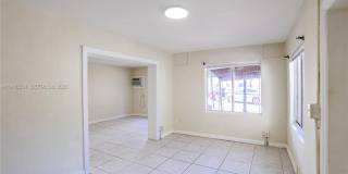 2250 NE 136th St Gallery 8