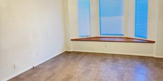 2 bedroom townhome in Phoenix Gallery 11