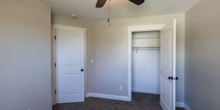 BEAUTIFUL 5 BED 3 BATH HOME IN FIRTH Gallery 20