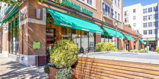 GREAT LOCATION!! Stunning 3BD/3.5BA luxury 4-level townhouse! Gallery 68