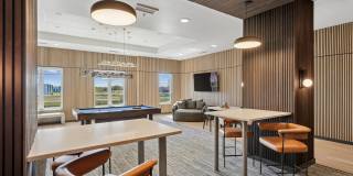 610 West Gallery 127