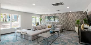 Vantage on Hillsborough Apartments Gallery 24