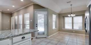 1001 Porter Place Gallery 12