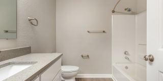 Village Green - Student Housing Gallery 6