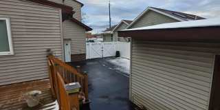 1912 Montgomery Street Gallery 35