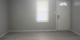 For Rent: 1213 W 17th St. 2 bedroom 1 bathroom Home! Nice porch! Nice back yard! New flooring! Washer & dryer hookups! Gallery 4