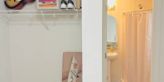 Radian Gallery 25