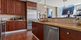 610 E Market St #2915 Gallery 15