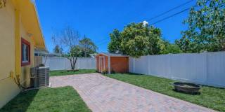 3730 NE 13th Terrace Gallery 28