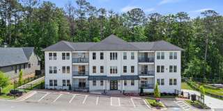 Luxury Living in Peachtree City Gallery 1