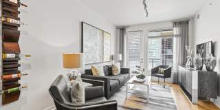 8000 Uptown Gallery 9