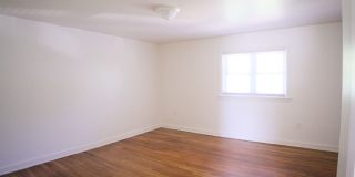 Cute & Cozy Interior Rowhome Gallery 14