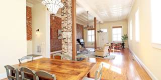 Beautifully Restored Ivy Residence, Fully Furnished with Utilities Included Gallery 1