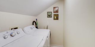 777 Watkins Avenue Gallery 18