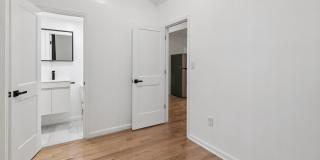 1225 SPRUCE Street Gallery 22