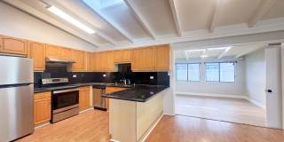 4 Bedroom, 2 Bathroom Single Family Home in Enchanted Lake w/PV Panels! Gallery 1