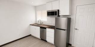246 West Maple Street - b Gallery 1