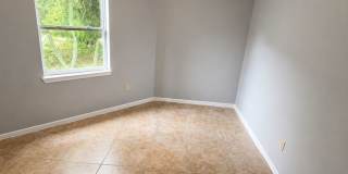 Spacious 2BR/1BA Duplex in Central Lakeland – Tile Floors Throughout! Gallery 8