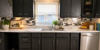 REMODELED - NEW FLOORING - NEW APPLIANCES - 2 Bedroom House in Muncie! Gallery 4