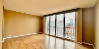 Stunning 2BD/2BA Condo in Downtown! With Parking and Washer/Dryer! Stunning 2BD/2BA Condo in Downtown! With Parking and Washer/Dryer! Gallery 9