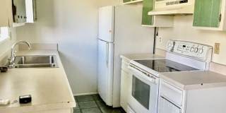 Charming Condo with Spacious Layout – Move-In Mid-August Gallery 3