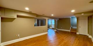 Spacious 4-Bedroom Single Family House in Baltimore Gallery 14