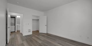 Broadway Place Gallery 31