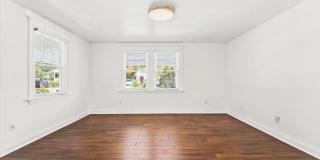 Available Now – Move-In Ready Paoli Gem With Updated Finishes, Loft Space & Parking Available Now – Move-In Ready Paoli Gem With Updated Finishes, Loft Space & Parking Gallery 4