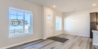 Beautiful 3 Bed 2.5 Bath Townhome with 2 Car Garage in Longmont Beautiful 3 Bed 2.5 Bath Townhome with 2 Car Garage in Longmont Gallery 5