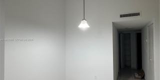 927 NE 199th St Gallery 3