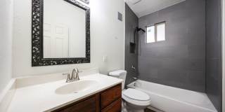 1736 West Sherman Street - B Gallery 12