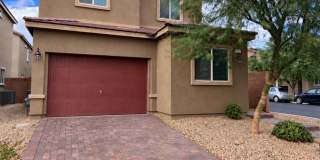 4 Bedroom Single Family / NEWER HOME Gallery 1