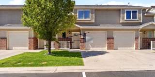 Fantastic West Haven Townhome for Lease! Gallery 1