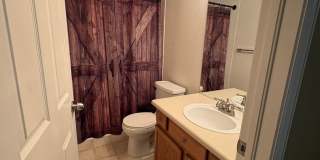 4 Bed 2.5 Bath Gorgeous Home in Wagon Trails Gallery 20