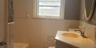 Remodeled Raytown Home-Coming SOON!! Gallery 12