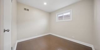 7732 S Springfield Avenue Gallery 7