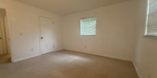 Charming 2 bedroom 1.5 bathroom home Gallery 15