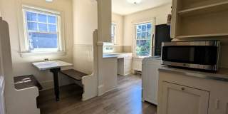 Villa Camini - U-District! Gallery 2